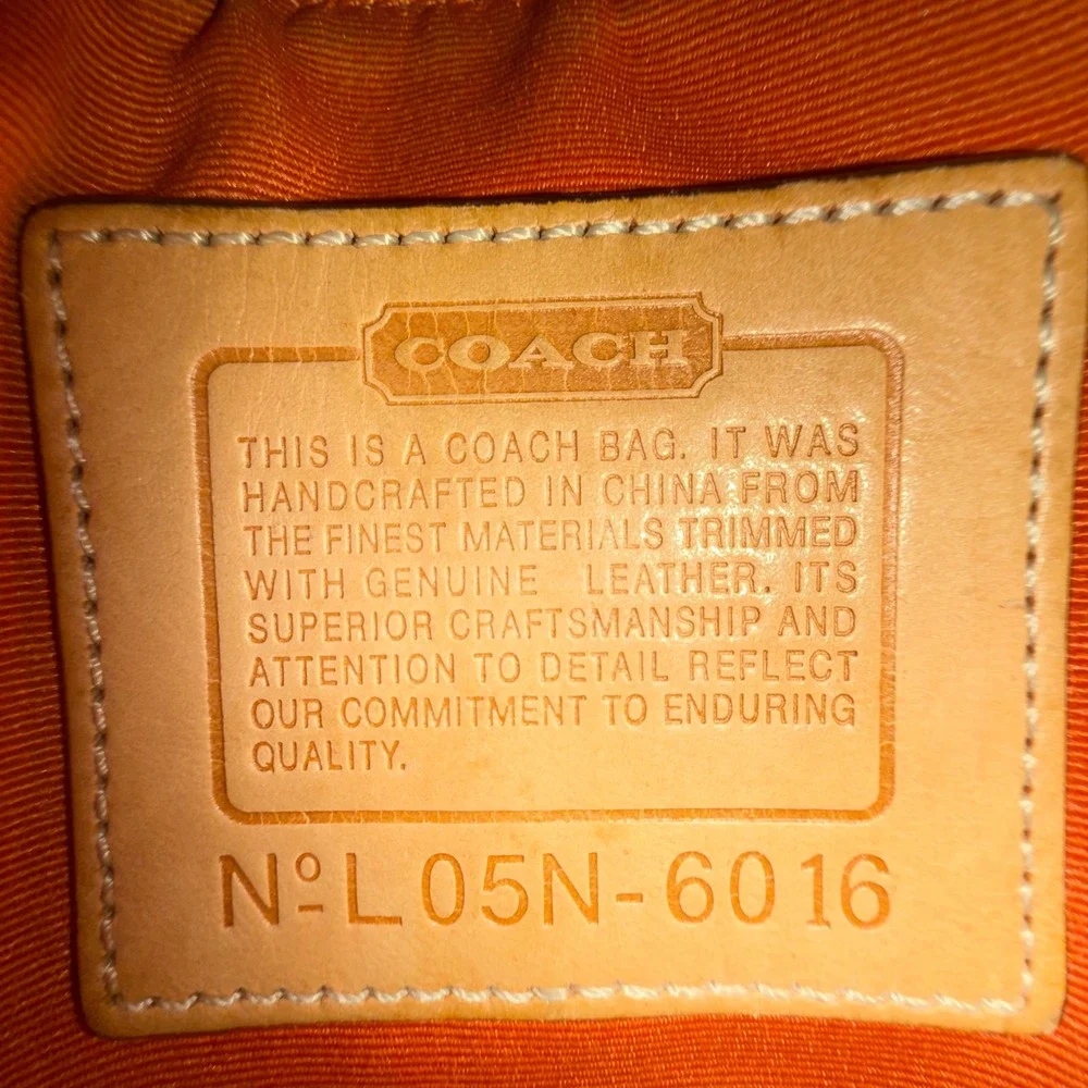 Vintage Coach Signature Swingpack Crossbody‎ Bag 2005 Y2K 6016 - Picture 6 of 6